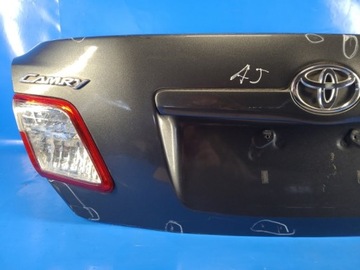 Toyota Camry 40 06-11-Крышка багажника в сборе 64401-06280