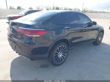 Mercedes GLC C254/X254 2022 Mercedes-Benz GLC 300, 2022r., 4x4, 2.0L 2.0 Benzyna 255KM, zdjęcie 3