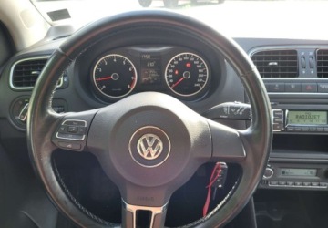 Volkswagen Polo V Hatchback 5d 1.2 70KM 2010 Volkswagen Polo VW POLO kLIMATRONIK 1.2 Benzyna 70KM, zdjęcie 9