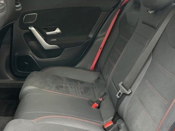 Mercedes CLA C118/X118 Coupe AMG Facelifting 2.0 35 306KM 2025 MERCEDES-BENZ CLA AMG 35 4-Matic Sedan 2.0 (306KM) 2025, zdjęcie 16