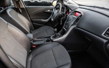 Opel Astra J Sports Tourer 1.7 CDTI ECOTEC 125KM 2011 Opel Astra 1,7CDTI COSMO Chip na 155KM Xenon Ledy Pol Skora Full Alu Polec, zdjęcie 26