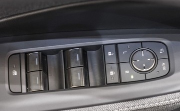 Lexus LBX 1.5 Hybrid 136KM 2024 Lexus LBX LBX 1.5 Hybrid 1.5 Hybryda 136KM, zdjęcie 28