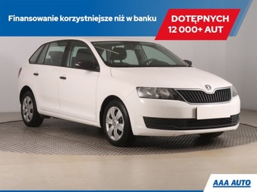 Skoda Rapid II Liftback Facelifting 1.4 TDI CR 90KM 2017 Skoda Rapid Spaceback 1.4 TDI, Salon Polska