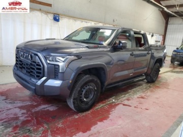 Toyota Tundra II 2024 Toyota Tundra Crewmax Limited 2024 3.4 Benzyna 437KM
