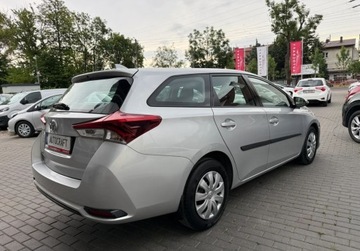 Toyota Auris II Touring Sports Facelifting 1.33 Dual VVT-i 99KM 2017 Toyota Auris salon Polska, serwis ASO Toyota, rok Gwarancja 1.3 Benzyna, zdjęcie 22