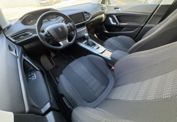 Peugeot 308 II Hatchback 5d 1.2 PureTech 130KM 2014 Peugeot 308 1.2 PureTech | Stan BDB | Bezwypadkowy, zdjęcie 6