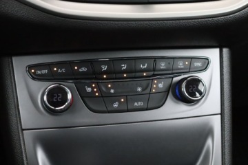 Opel Astra K Hatchback 5d 1.4 Turbo 125KM 2018 Opel Astra 1.4 T, Serwis ASO, Navi, Klima, zdjęcie 15