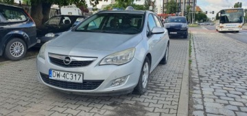 Opel Astra J Sports Tourer 1.7 CDTI ECOTEC 110KM 2012 OPEL ASTRA J 1.7 CDTI 110 KM, ładny, zadbany, zdjęcie 15