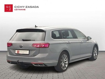 Volkswagen Passat B8 Variant Facelifting 2.0 TDI SCR 200KM 2022 Volkswagen Passat 2.0 TDI 200KM 4x4 DSG R Line Kamera Virtual Hak LED Matr, zdjęcie 4