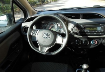 Toyota Yaris III Hatchback 5d Facelifting 1.0 VVT-i 69KM 2014 Toyota Yaris Toyota Yaris III BenzynaLPG 70KM, zdjęcie 8