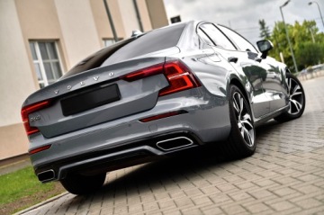Volvo S60 III 2022 R-DESIGN__ 5 SZTUK W OFERCIE, zdjęcie 2