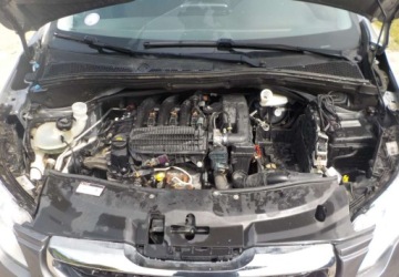 Peugeot 2008 I SUV Facelifting 1.2 PureTech 82KM 2016 Peugeot 2008 Okazja 1.2 Benzyna 82KM, zdjęcie 2