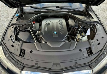 BMW Seria 7 G11-G12 Sedan 740d 320KM 2016 BMW Seria 7 BMW Seria 7 740d xDrive 3.0 Diesel 320KM, zdjęcie 39