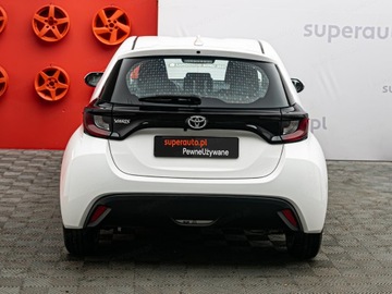 Toyota Yaris IV Hatchback 1.0 VVT-i 72KM 2022 TOYOTA Yaris 1.0 Comfort Hatchback 72KM 2022, zdjęcie 4