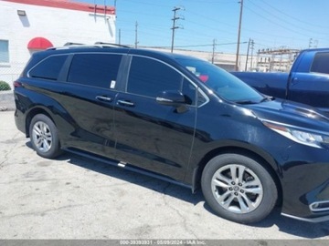 Toyota Sienna III 2023 Toyota Sienna 2023 TOYOTA SIENNA, silnik 2.5 2.5 Benzyna 245KM, zdjęcie 11