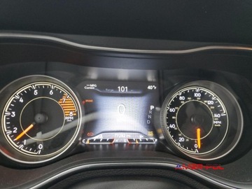 Jeep Cherokee V 2020 Jeep Cherokee 2020 r., 3,2L LIMITED 3.2 Benzyna 271KM, zdjęcie 6