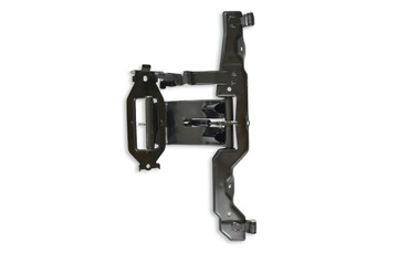 ПЕТЛЯ ОБТЕКАТЕЛЯ SCANIA 4 CAB R/P ПРАВАЯ *