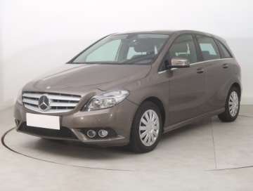 Mercedes Klasa B W246 Sports Tourer 220 CDI BlueEFFICIENCY 170KM 2013 Mercedes B B 220 CDI, 167 KM, Automat, Klima, zdjęcie 1