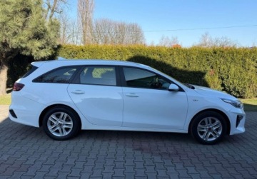 Kia Ceed II Kombi Facelifting 1.4 DOHC 100KM 2018 Kia Ceed 1.4 100KM Android Klima Kamera Led Bezwypadkowy Dla wymagajacy, zdjęcie 5