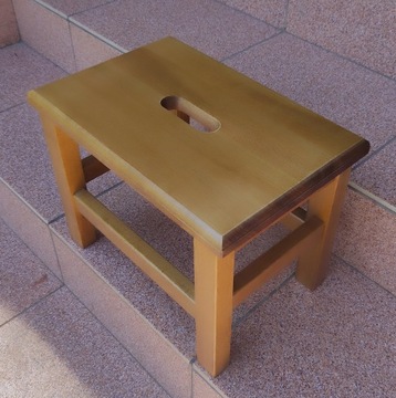 TABORET bukowy STOŁEK niski DREWNIANY RYCZKA - SOLIDNY z uchwytem