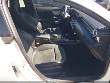 Mercedes CLA C118/X118 2022 Mercedes-Benz CLA 250 4Matic 2022 2.0l 2.0 Benzyna 221KM, zdjęcie 8