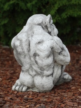 Figura ogrodowa betonowa Gargulec