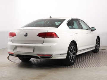 Volkswagen Passat B8 Limousine 2.0 TDI BlueMotion Technology 150KM 2018 VW Passat 2.0 TDI, Salon Polska, Serwis ASO, zdjęcie 4