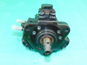 Pompa wtryskowa 2,0CDTI Insignia Astra 0445010303