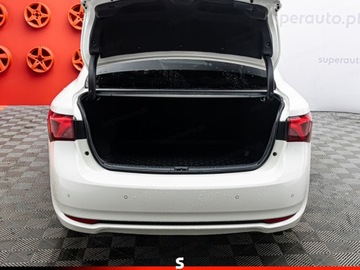 Toyota Avensis III Sedan Facelifting 2015 2.0 D-4D 143KM 2016 TOYOTA Avensis 2.0 D-4D Sedan 143KM 2016, zdjęcie 24
