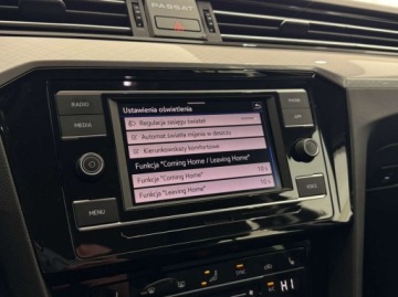 Volkswagen Passat B8 Variant Facelifting 2.0 TDI SCR 150KM 2023 Volkswagen Passat Business ACC LED Hak CarPlayAndroid Auto Podgrzewan, zdjęcie 30