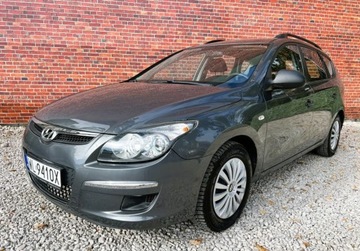Hyundai i30 I Hatchback 1.4 109KM 2010 Hyundai i30 Klima Niski przebieg Isofix Gwarancja w cenie Warszawa VKAF, zdjęcie 1
