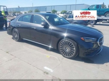Mercedes Klasa E W214 2025 Mercedes-Benz Klasa E 350, 2025r., 2.0L 2.0 Benzyna 255KM