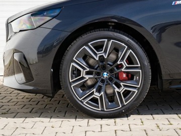 BMW Seria 5 G90-91 Touring 2.0 520d 197KM 2025 BMW Seria 5 520d xDrive Sport Sedan 2.0 (197KM) 2025, zdjęcie 13