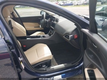 Jaguar XE 2019 Jaguar XE 2019 Jaguar XE 25t RWD 2.0 Benzyna 247KM, zdjęcie 4