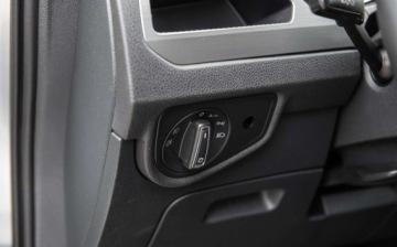 Volkswagen Touran III 2.0 TDI 150KM 2020 Volkswagen Touran 2.0TDI 150KM DSG Navi 7 Osob Alu 2xPdc Serwis Gwarancjia, zdjęcie 16