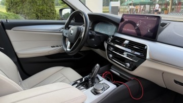 BMW Seria 5 G30-G31 Touring Facelifting 2.0 520d 190KM 2021 BMW Seria 5 520d mHEV Luxury Line, zdjęcie 11