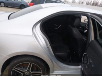 Mercedes Klasa A W177/V177 2020 Mercedes-Benz Klasa A 2020 Mercedes-Benz A-Class A 220 4MATIC Sedan 2.0, zdjęcie 10