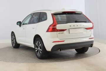 Volvo XC60 II Crossover T8 Twin Engine 390KM 2020 Volvo XC60 T8 Twin Engine, Salon Polska, zdjęcie 3