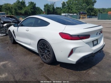 BMW 2022 BMW M8 2022r, M8, 4.4L, 4x4 4.4 Benzyna 617KM, zdjęcie 6