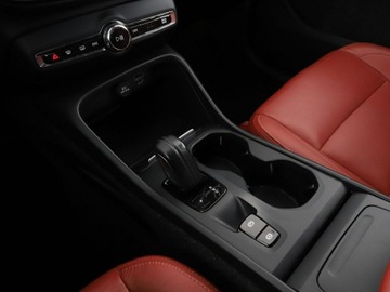 Volvo XC40 Crossover 1.5 T3 163KM 2019 Volvo XC 40 Momentum Pro T3 automat skóra navi, zdjęcie 30