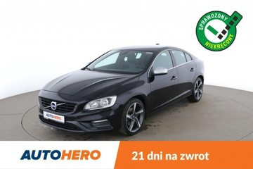 Volvo S60 II Sedan Facelifting 2.0 D3 DRIVE-E 150KM 2015 Volvo S60 GRATIS! Pakiet Serwisowy o wartości