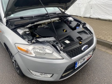 Ford Mondeo IV Sedan 1.8 Duratorq TDCi 125KM 2007 Ford Mondeo PARKTRONIC KLIMATYZACJA ELEKTRYCZNE FOTELE TEMPOMAT GWARANCJA, zdjęcie 16