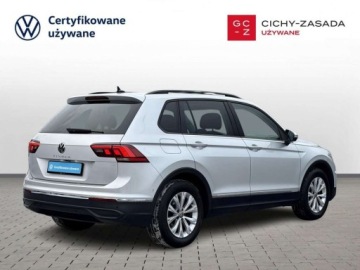 Volkswagen Tiguan II SUV Facelifting 1.5 TSI 150KM 2022 Volkswagen Tiguan TSI 150KM Life DSG LED Keyless Kamera cofania FV23, zdjęcie 4