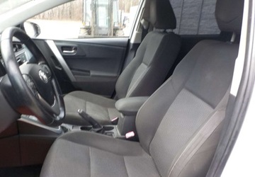 Toyota Auris II 2014 Toyota Auris Okazja 1.8 Hybryda 99KM, zdjęcie 21