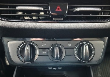 Skoda Fabia IV 1.0 TSI 110KM 2022 Skoda Fabia Ambition, Apple CarPlay, Czujniki parkowania, Salon Polska, zdjęcie 23