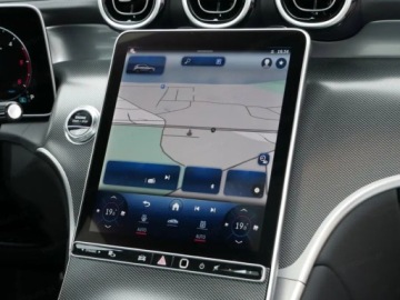 Mercedes GLC C254/X254 Coupe 2.0 220d 197KM 2025 MERCEDES-BENZ GLC 220 d 4-Matic AMG Line 2.0 (197KM) 2025, zdjęcie 9