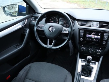 Skoda Octavia III Liftback 1.4 TSI 140KM 2013 Skoda Octavia 1.4 TSI, Salon Polska, Xenon, zdjęcie 6