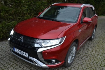 Mitsubishi Outlander III 2019 PHEV 2.4 bogata wersja