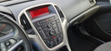 Opel Astra J Hatchback 5d 1.7 CDTI ECOTEC 110KM 2010 Opel Astra Jeden Właściciel Zarejestrowany 1.7, zdjęcie 22