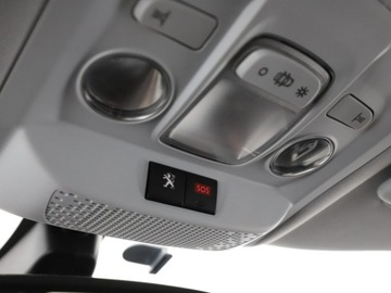 Peugeot 2008 I SUV Facelifting 1.2 PureTech 110KM 2017 Peugeot 2008 1.2 Automat Crossway Panorama Navi, zdjęcie 34